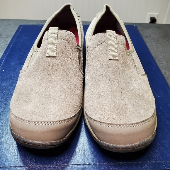 Suede Easy Spirit Langston Explorer 24 Slip-on Taupe/Light Tan Womens size 7 - Picture 2 of 9